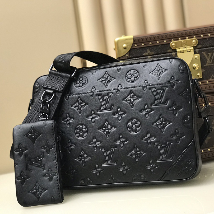 루이비통 듀오 메신저 모노그램 가죽 크로스백 Louis Vuitton Duo messenger M69827