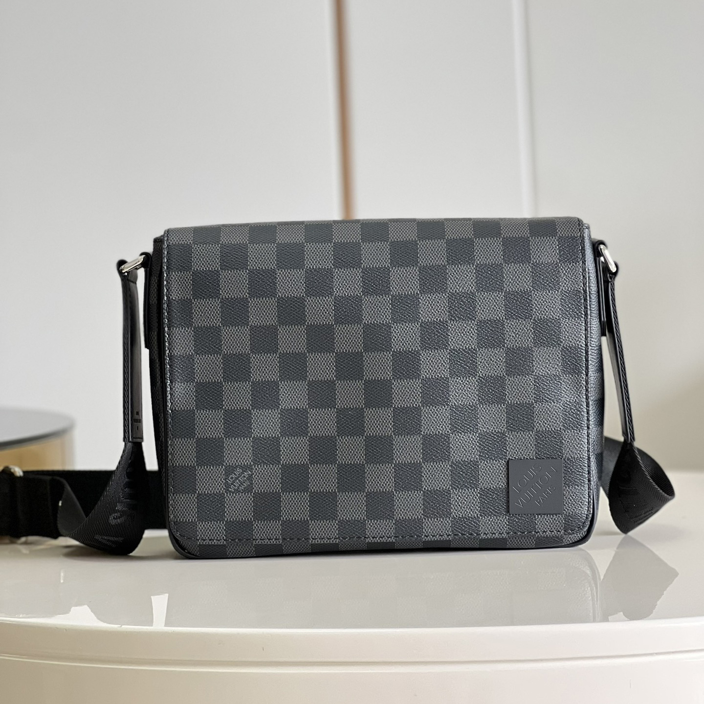 루이비통 디스트릭트 PM 남성 메신저백 Louis Vuitton DISTRICT N42710