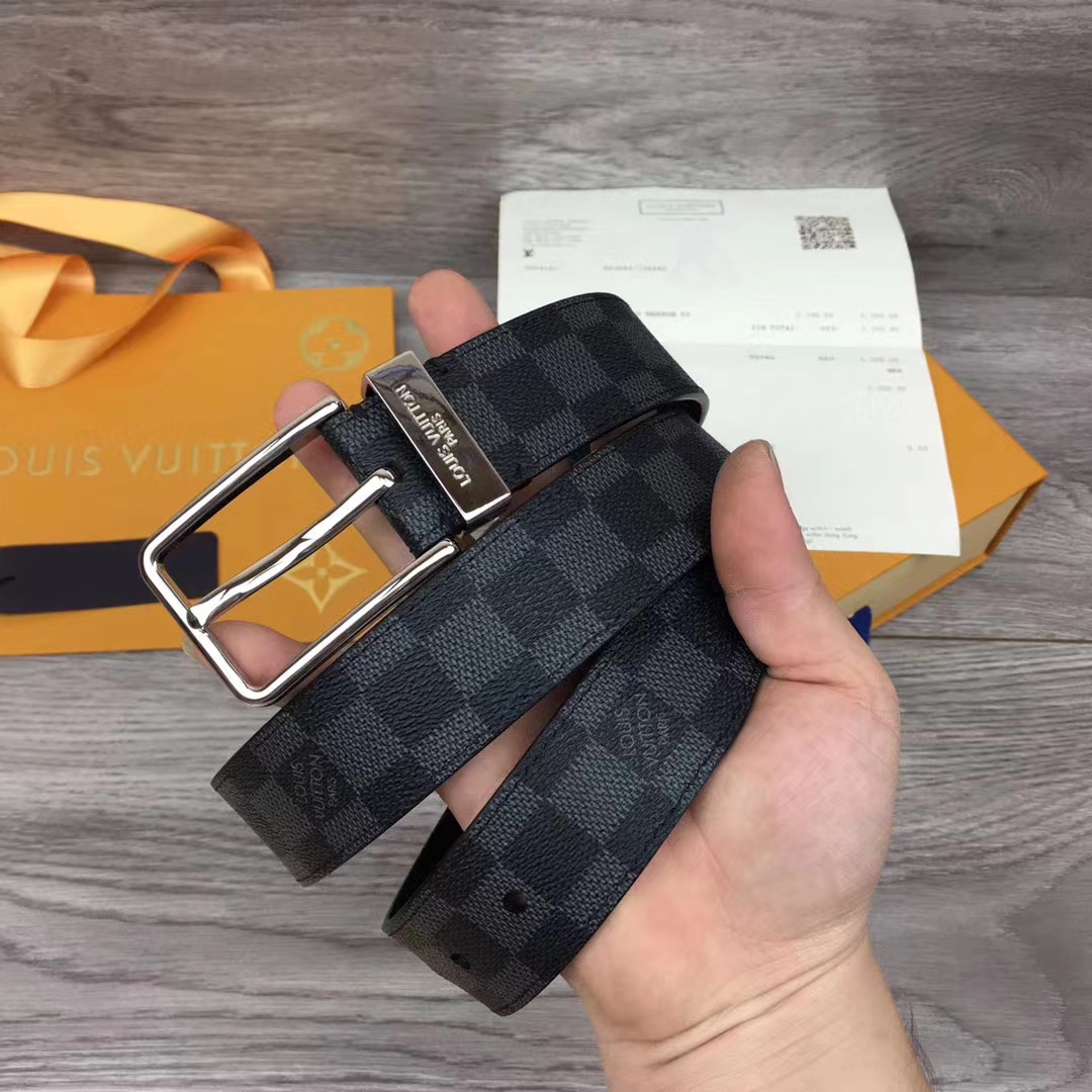 루이비통 남성 퐁뇌프 35mm 벨트 M9402