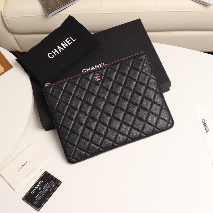 샤넬 클래식 케이스 블랙 A82545 Y04059 C3906