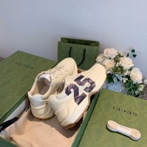 구찌 25 롸이톤 스니커즈 ‎663339 2SH00 9522