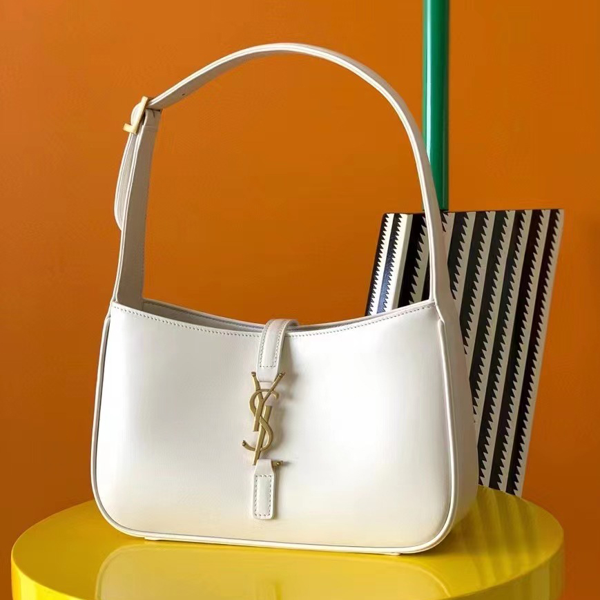 생로랑 LE 5 A7 금장 스몰 호보백 657228 2R20W 1000