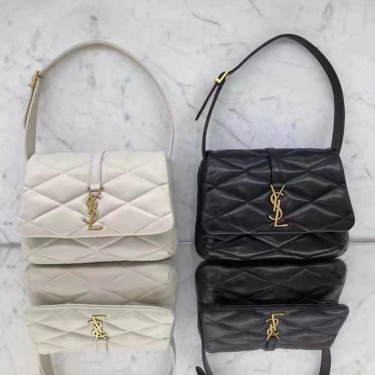 생로랑 퀼팅 LE57 숄더 호보백 698567