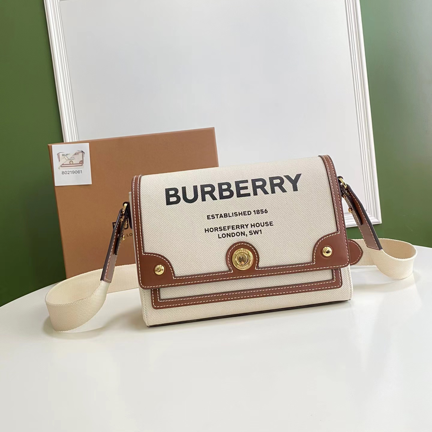 버버리 숄더 크로스백 Burberry Horseferry Print Canvas Note Bag 80302491