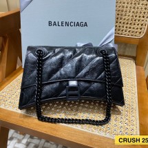 발렌시아가 퀼트 CRUSH 스몰 체인백 블랙 화이트 716351210J09001