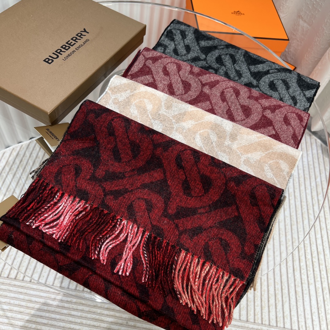 버버리 여성 리버시블 체크 및 모노그램 캐시미어 스카프 80451771