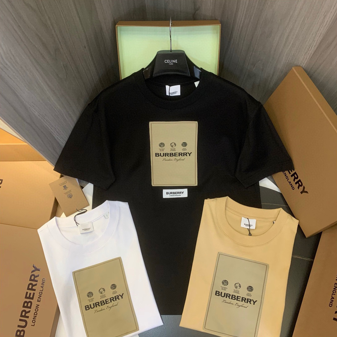 버버리 로고 라벨 아플리케 오버핏 티셔츠 A1464 8056543