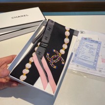 샤넬 트윌리 스카프 방도 2컬러 AA8384