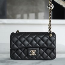 샤넬 클래식 골드볼 뉴 미니 백 블랙 금장 AS1787 B0916 N6517