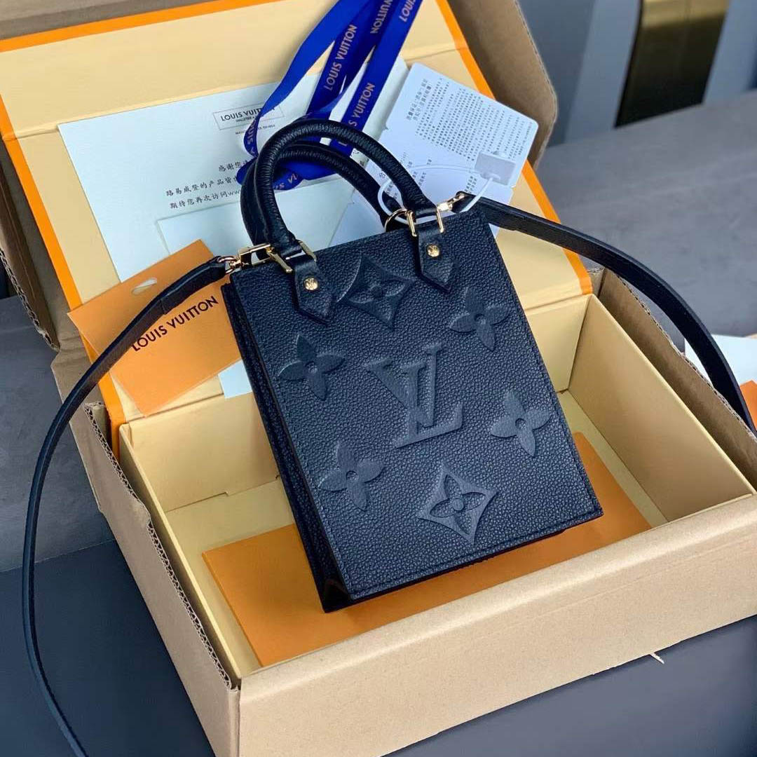 루이비통 쁘띠 삭 플라 모노그램 앙프렝뜨 M81417