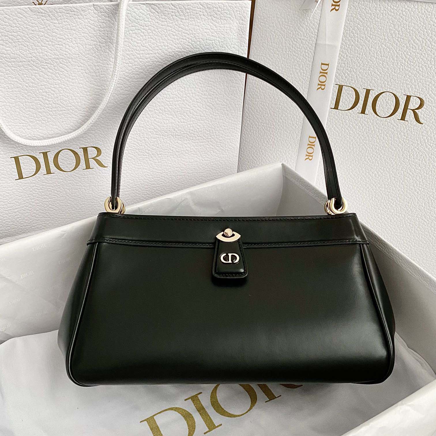 디올 키 미디엄 토트백 에스테틱 M1843OBEQ M900