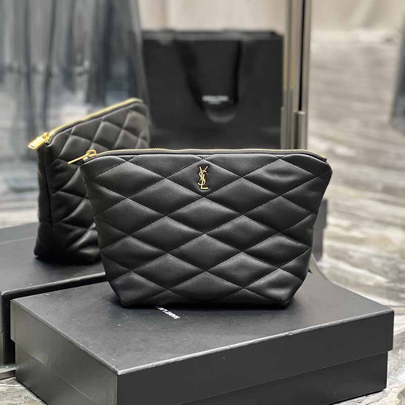 생로랑 SADE 퀼팅 램스킨 파우치 클러치백 (3칼라) 696779 1EL07 1000