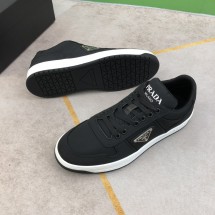프라다 삼각로고 리나일론 남성 스니커즈 2EE375 3LFV F0002
