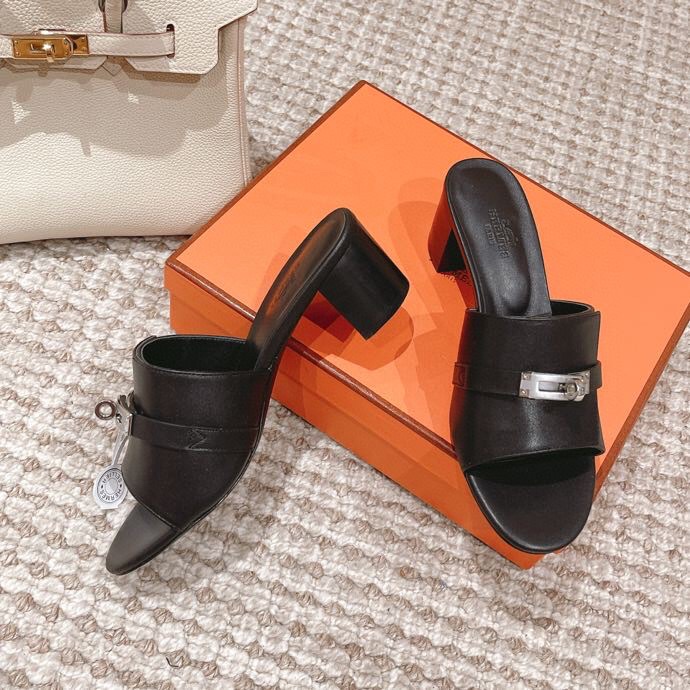 에르메스 지지 50 켈리 버클 뮬 샌들 2칼라 H231063Z