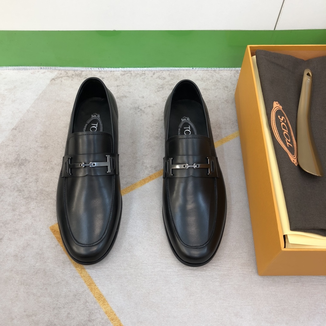 토즈 로퍼 TODS LOAFERS IN LEATHER XXM51B0FQ70D90B999