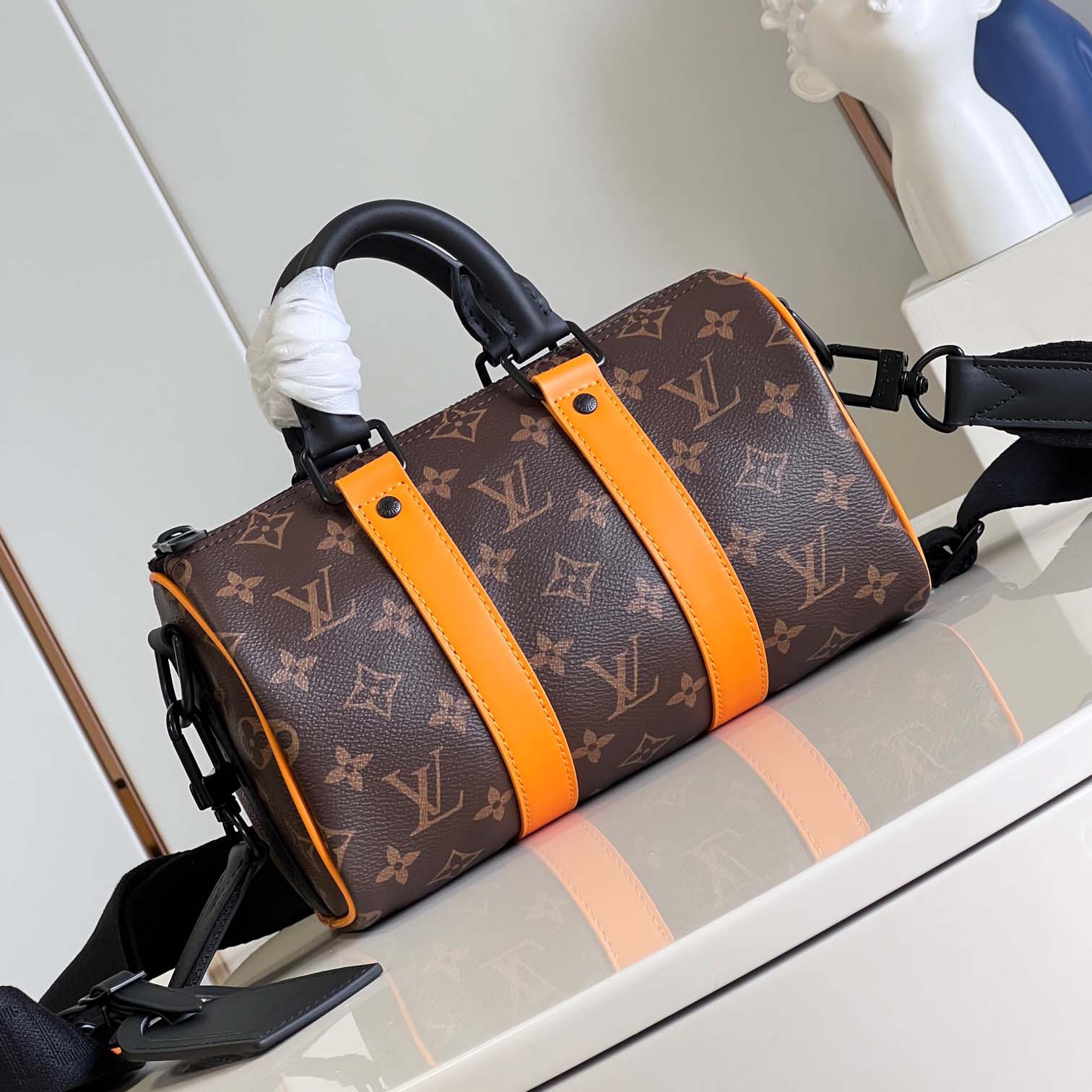 루이비통 남성 키폴 반둘리에 25백 M46687