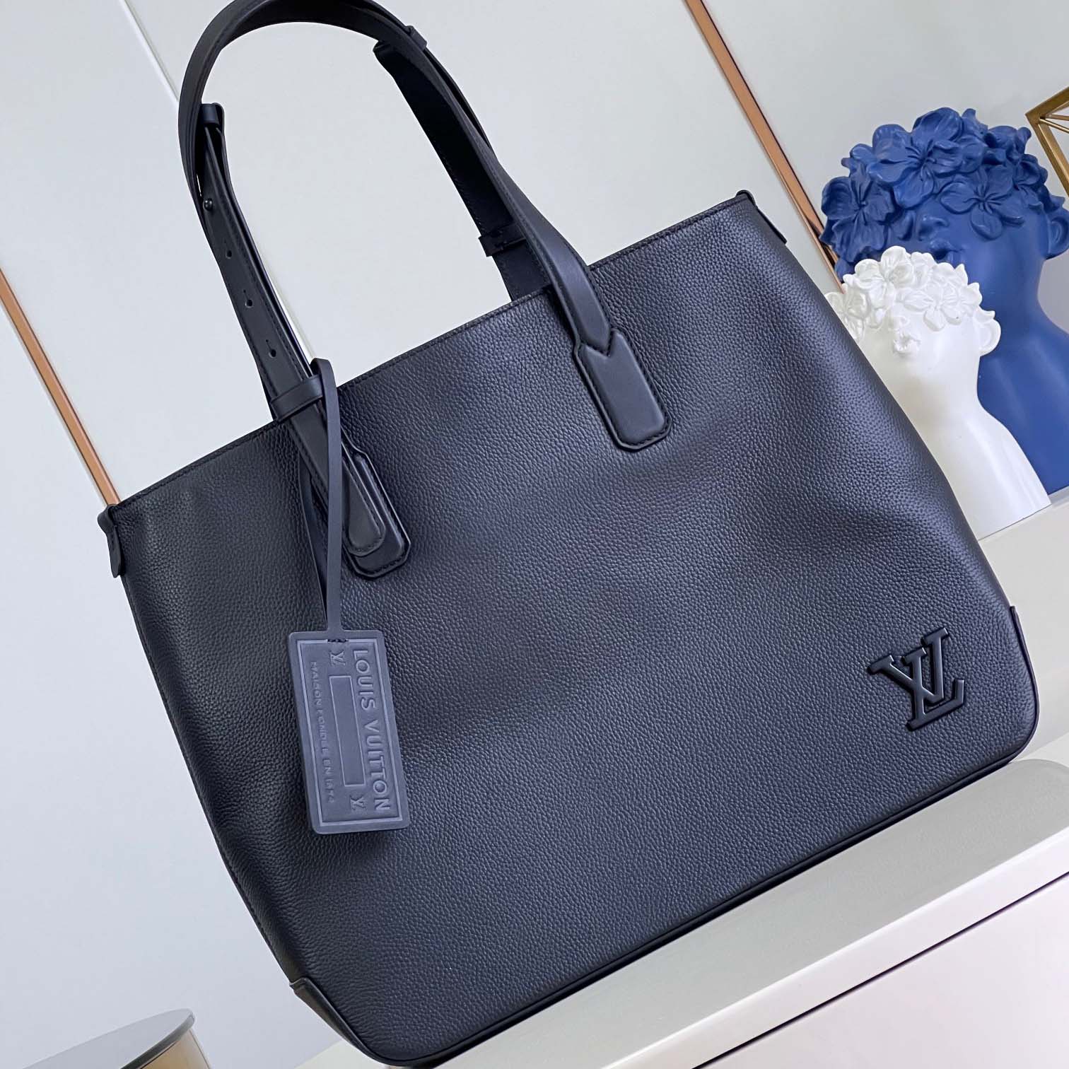 루이비통 Louis Vuitton 패스트라인 토트백 2칼라 M22481