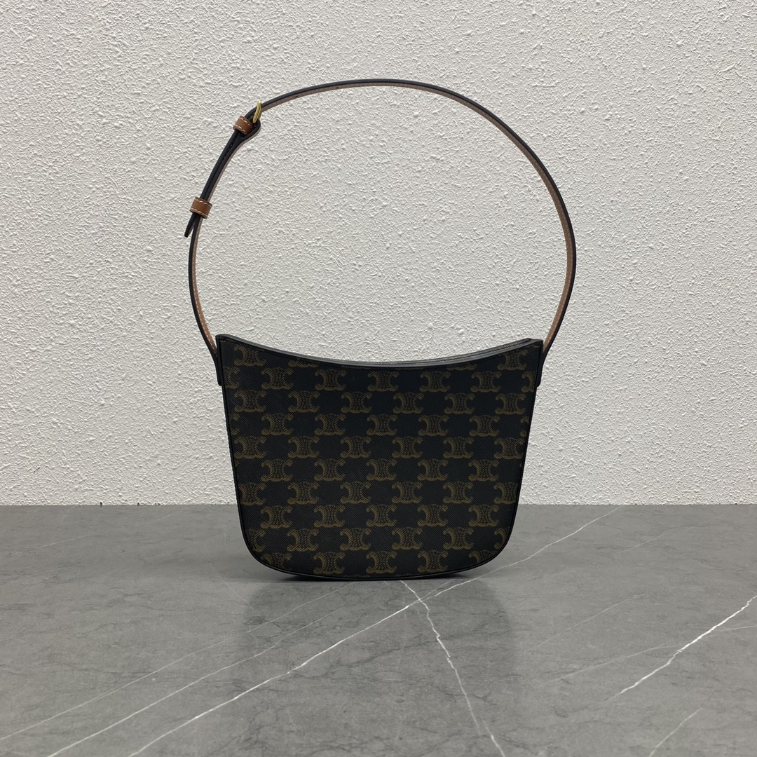 셀린느 트리오페 캔버스 크로크백 112272CUZ 04LU