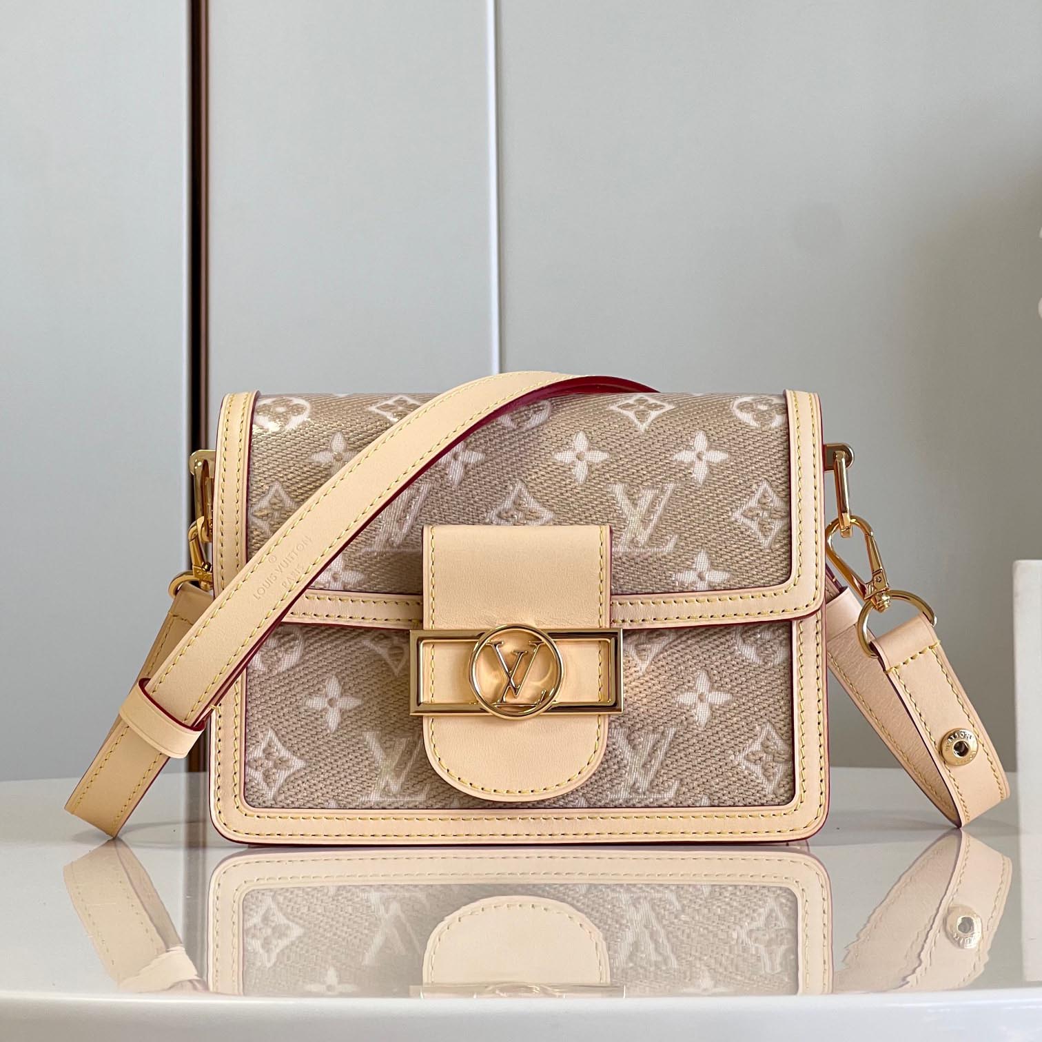 루이비통 여성 미니 도핀 백 M22826