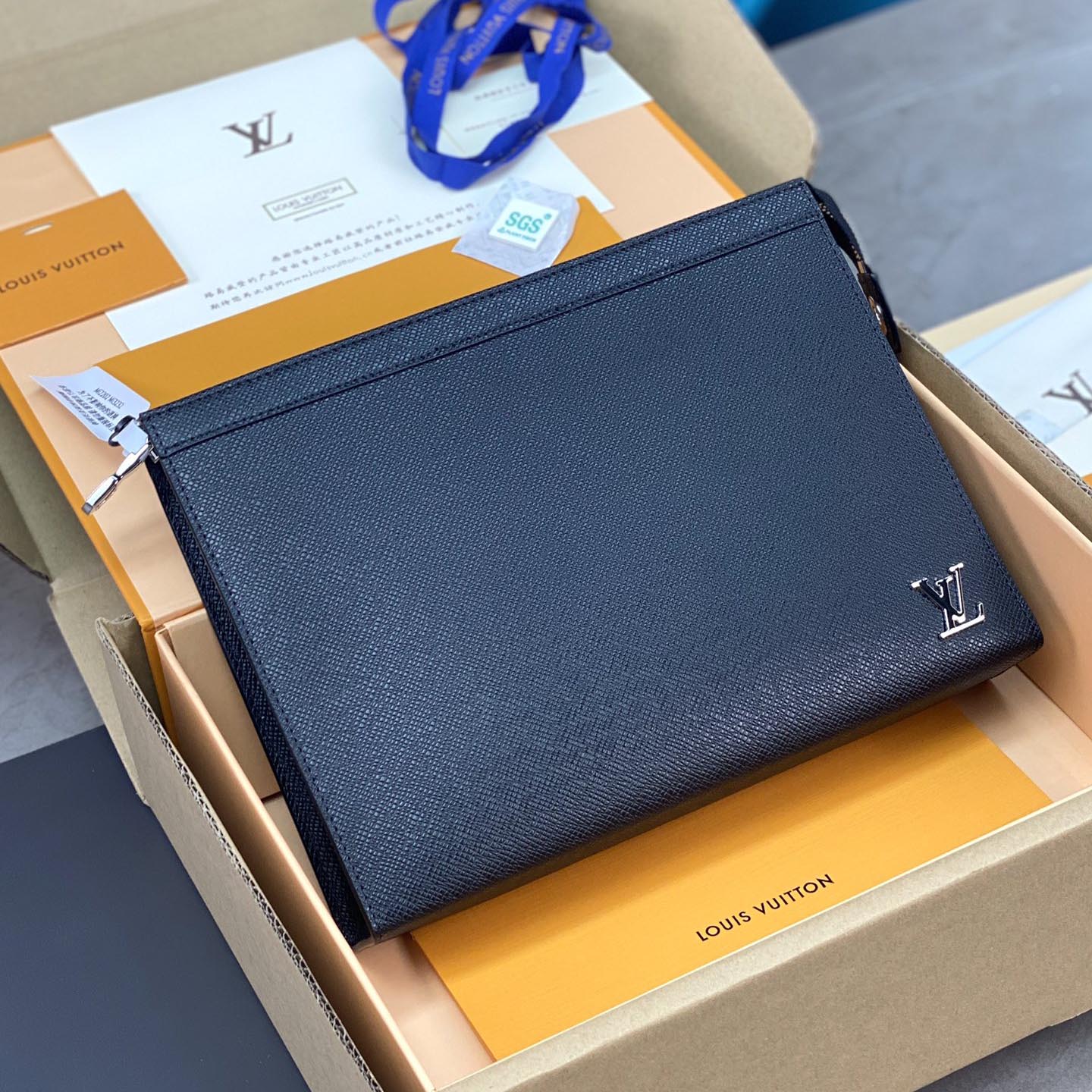 루이비통 포쉐트 보야주 클러치 타이가 블랙 M30450