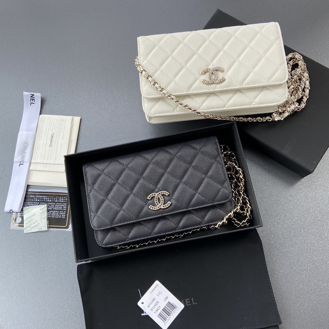 샤넬 23A CC로고 크리스탈 장식 WOC 금장 2칼라 AP3395