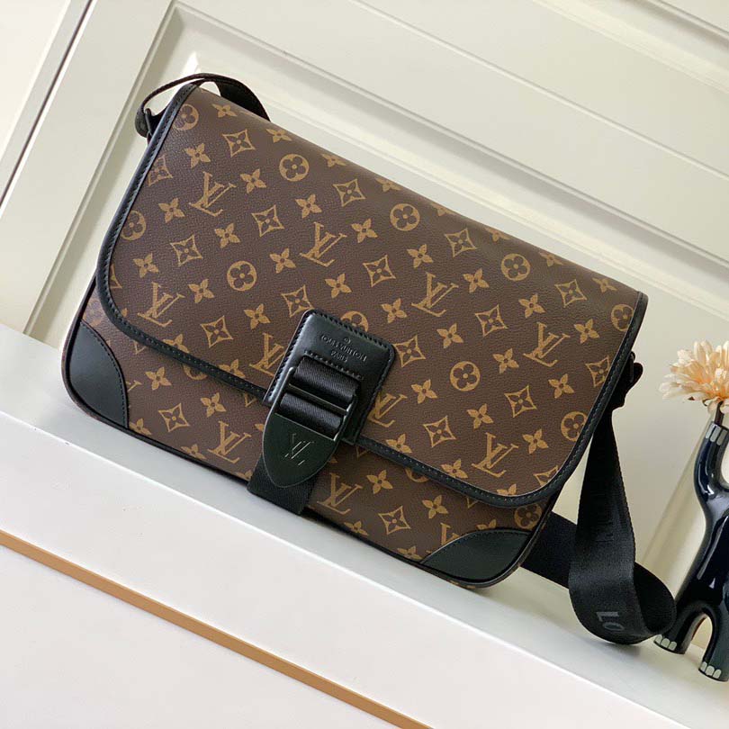 루이비통 ARCHY 메신저 MM 크로스백 M46328