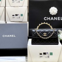 샤넬 23B 진주 로고 탑핸들 체인 플랩 폰홀더 AP3512
