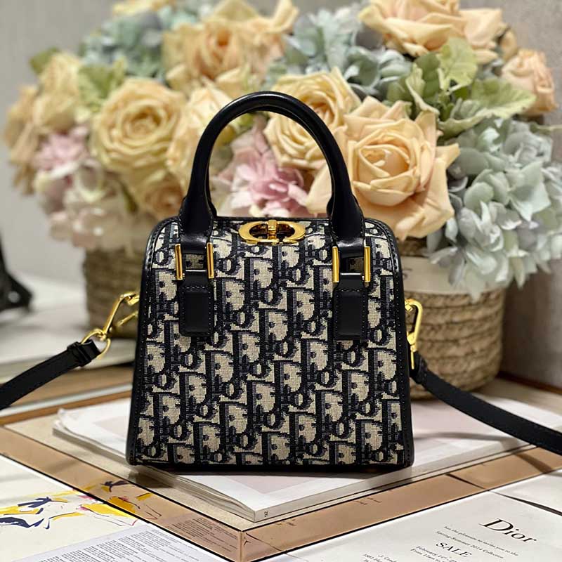 디올 스몰 보스턴 오블리크 카프스킨 숄더 토트백 M8671UZAX M928