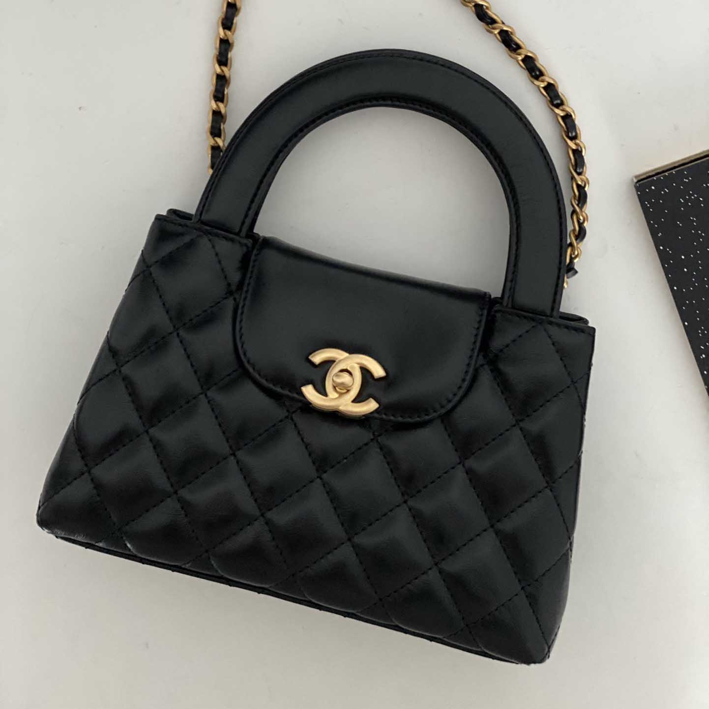 샤넬 23FW 켈리백 탑핸들 스몰 4칼라 AS4416