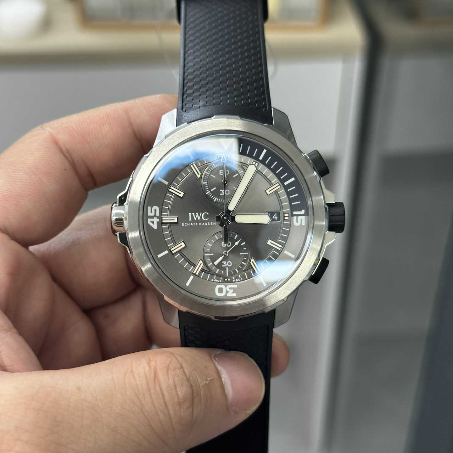 IWC 아쿠아타이머 크로노그래프 IW379506