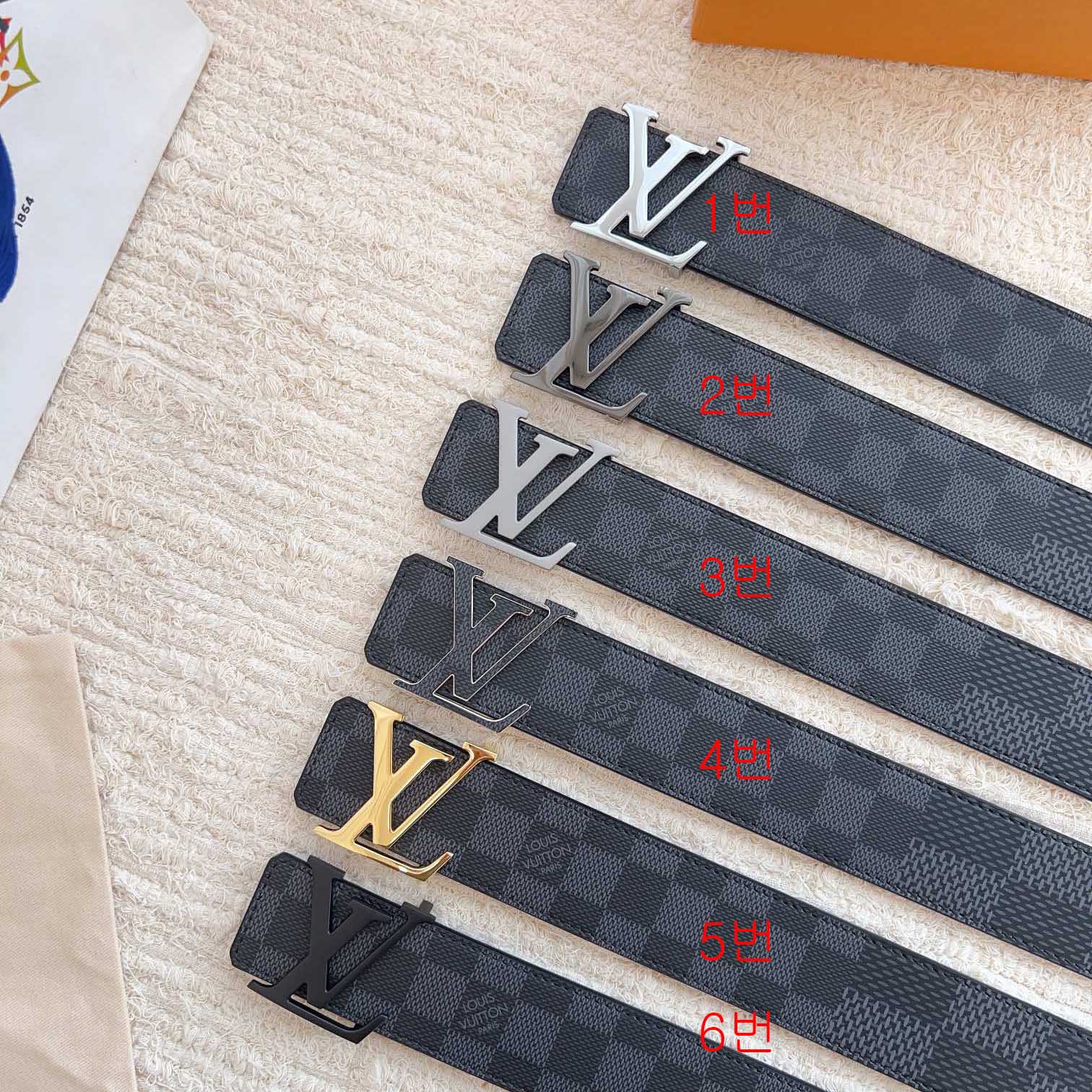 루이비통 남성 LV 이니셜 40MM 리버서블 벨트 6칼라 M0340