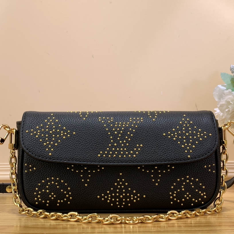 루이비통 월릿 온 체인 아이비 M82653