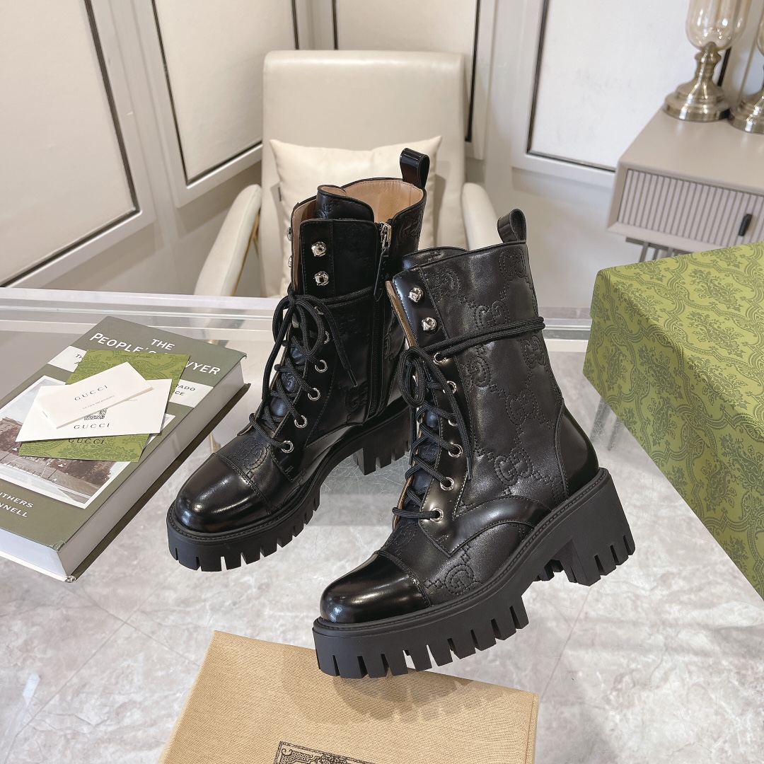 구찌 여성 GG 퀼팅 앵클 부츠 3칼라 718386 DS8U0 9124