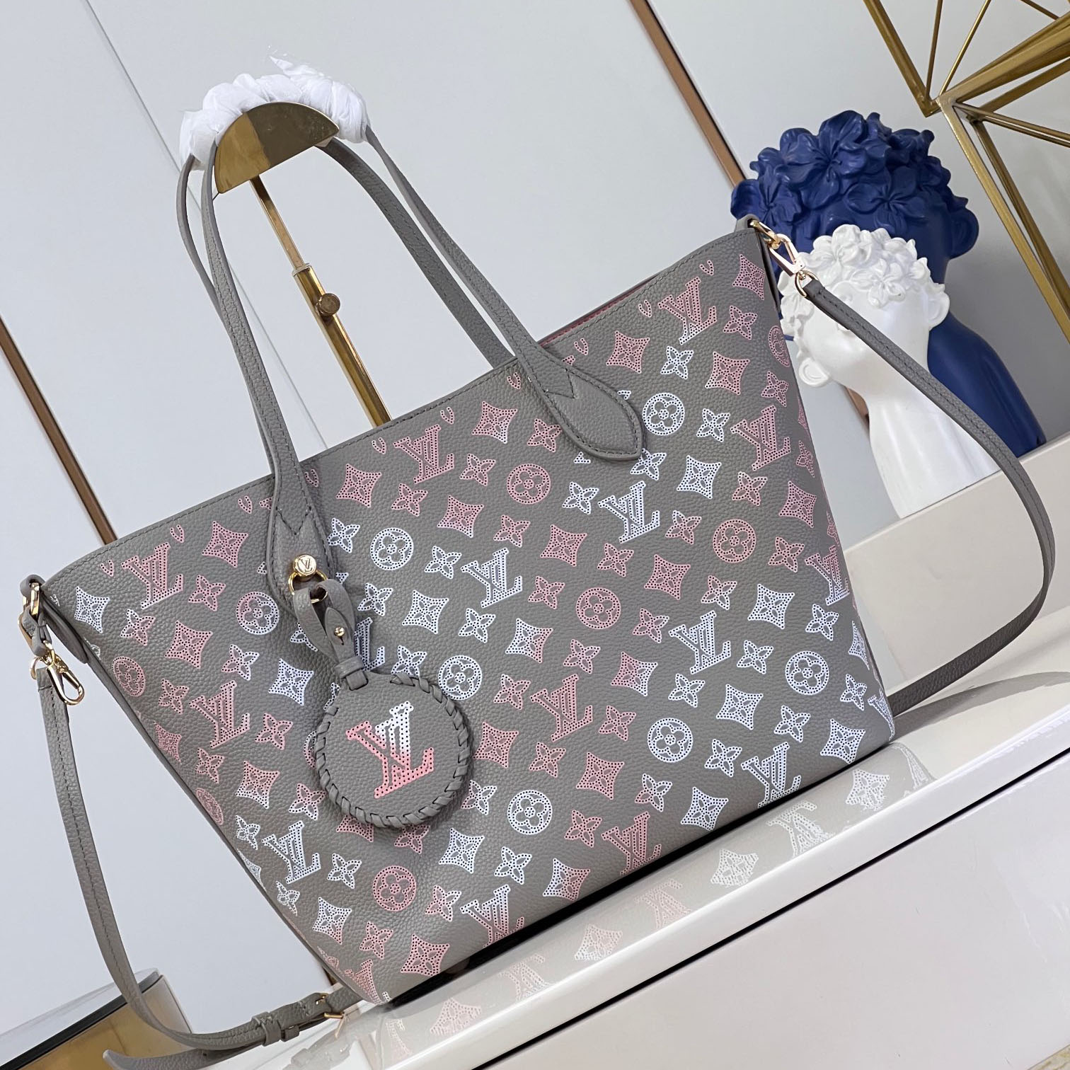 루이비통 Blossom 미듐 토트백 M23387