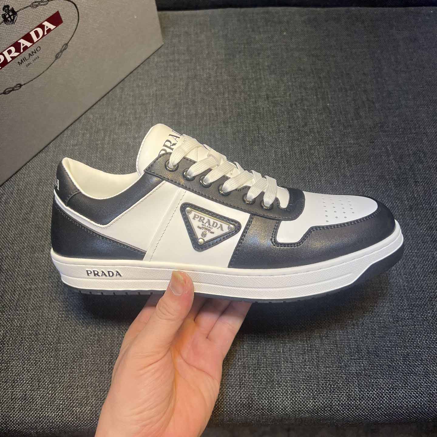 프라다 다운타운 레더 스니커즈 4칼라 1E792M