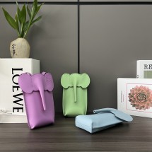 로에베 ELEPHANT 포켓 미니 바디 크로스백 3컬러 C623B02X04