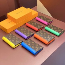 루이비통 여권 케이스 7컬러 모음택 M82862 M82863 M82864 M82865 M82866 M82867 M28268