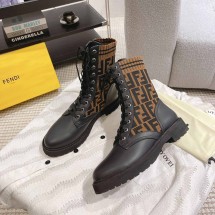 펜디 바이커 스타일 레더 앤 패브릭 앵클 부츠 8T6780A8C7F0PMM