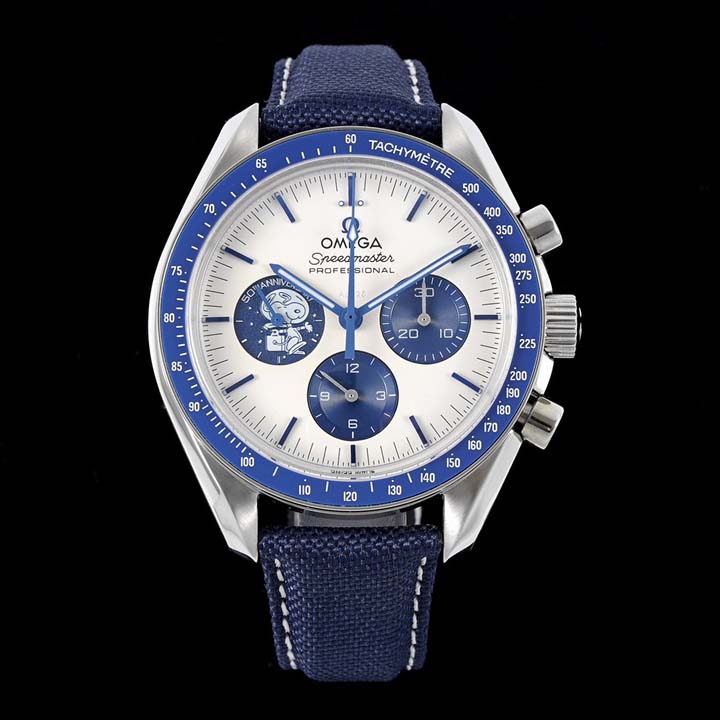 오메가 스피드마스터 실버 스누피 어워드 42mm 블루 310.32.42.50.02.001