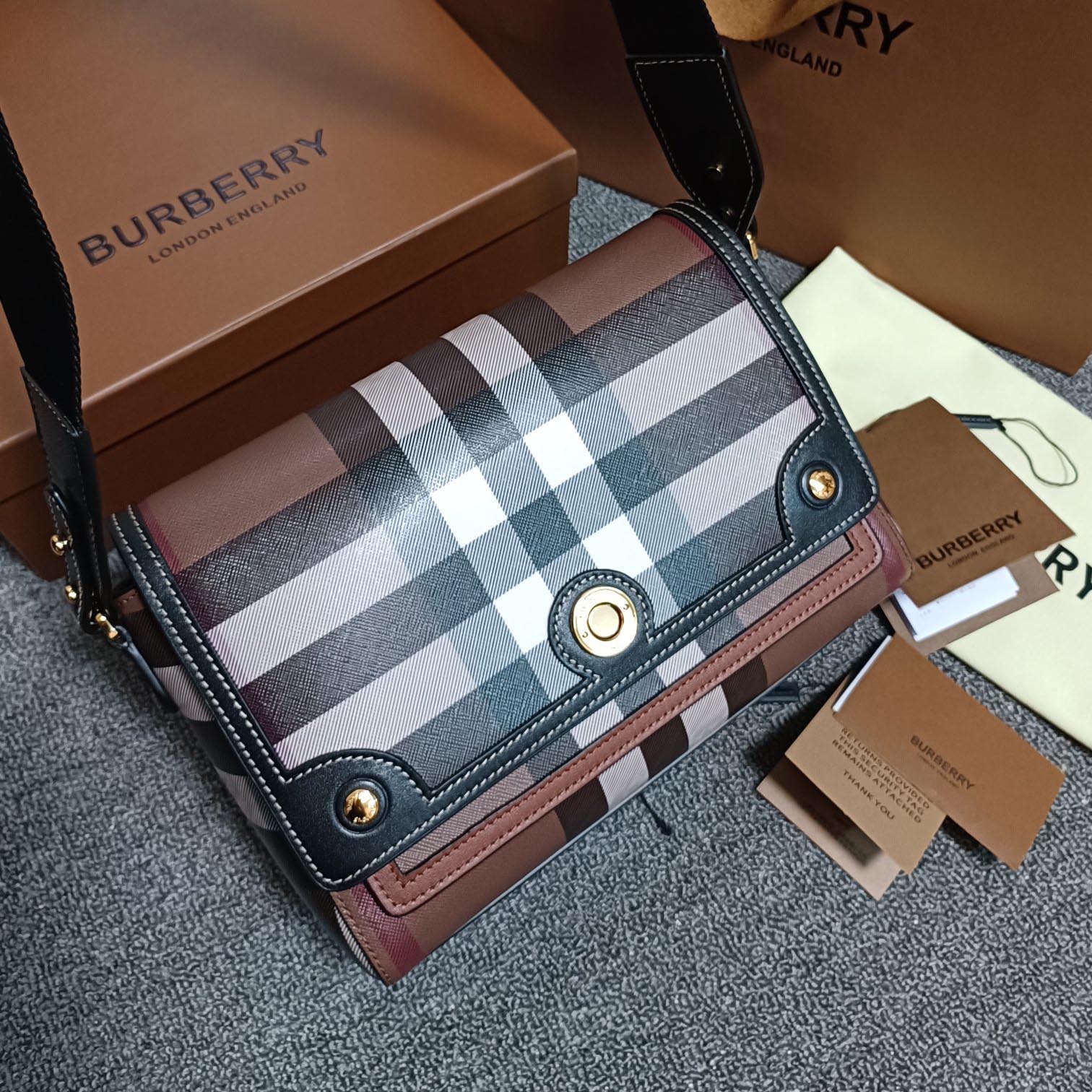 BURBERRY 버버리 체크 앤 레더 노트 크로스바디 백 80631231