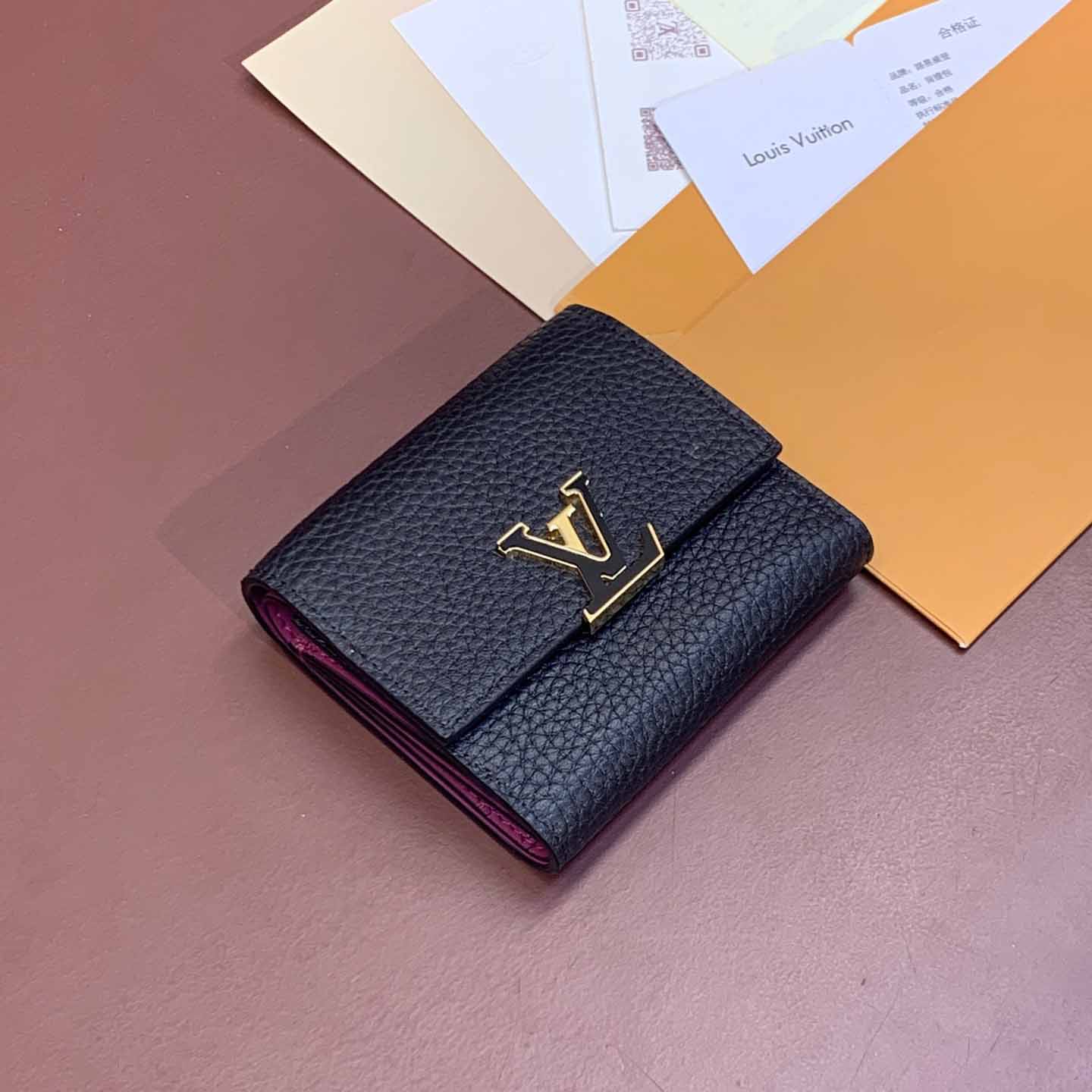 루이비통 지갑 카퓌신 XS 월릿 가죽 반지갑 M68587