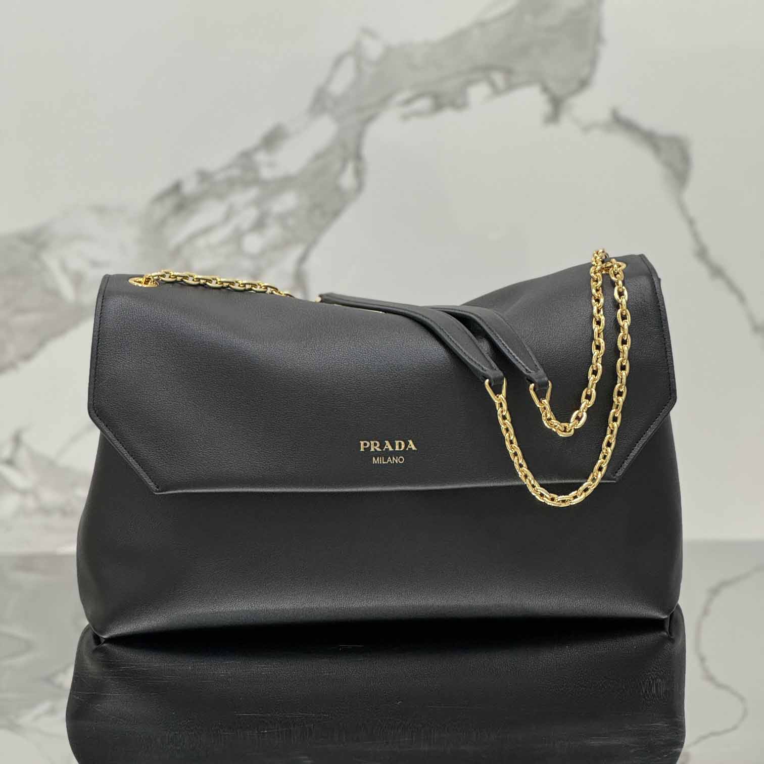 프라다 신상 여성 숄더백 2칼라 1BD368