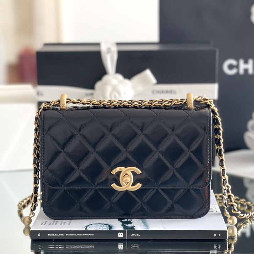 샤넬 24C 뉴시즌 스몰 체인 플랩백 블랙 AS2649