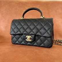 샤넬 핸들 장식의 미니 플랩백 그레인드 카프스킨 & 골드 메탈 블랙 AS2431-B05607-9430