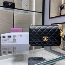 샤넬 24P 시즌백 골드하트볼 캐비어 WOC 3칼라 AP3201