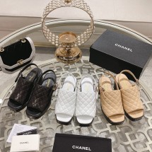 샤넬 24SS 프리컬렉션 퀼팅 CC 버클 플랫폼힐 샌들 3컬러 G45567