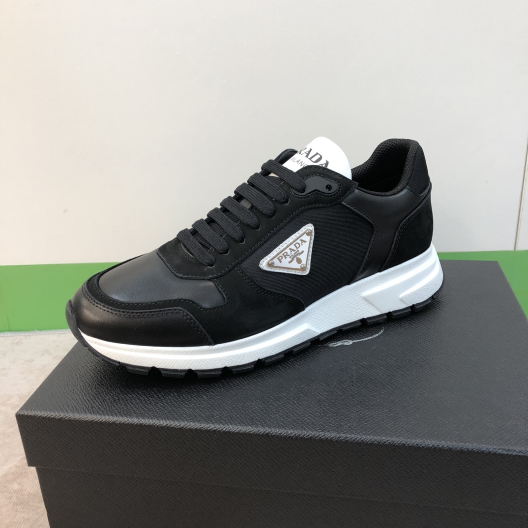 프라다 누벅 나일론 하이탑 스니커즈 2EE390 3LBA F0967