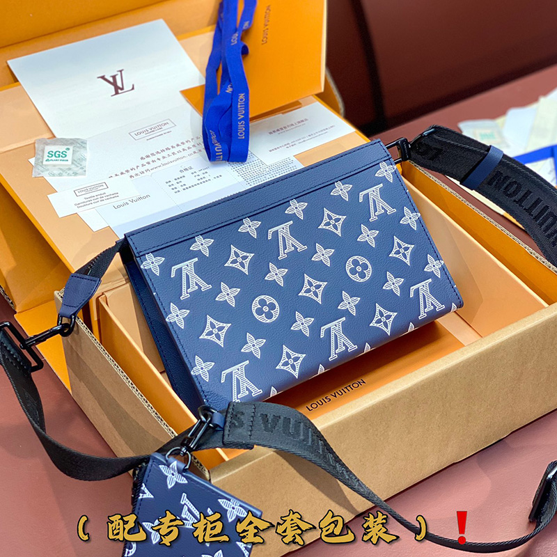 루이 비통 가스통 웨어러블 월릿 M83384