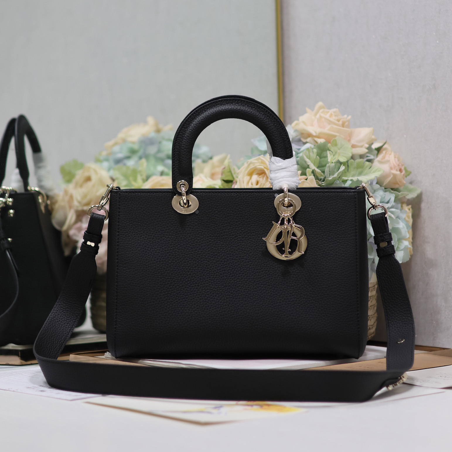 디올 레이디 D SIRE 미디엄 백 ABC 3칼라+3사이즈 M1151OTRL M900