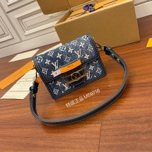 루이비통 데님 도핀 미니 백 M59716